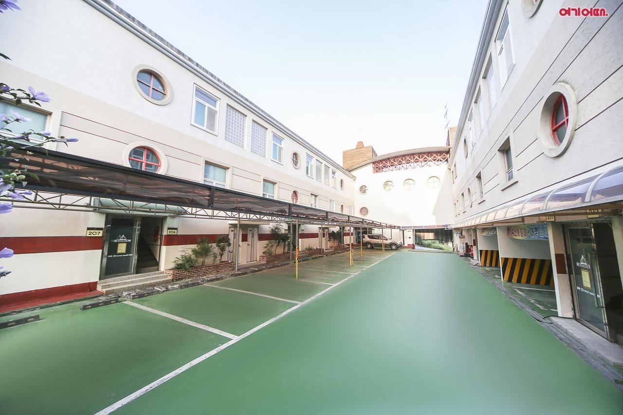 Firenze Motel Асан Екстер'єр фото